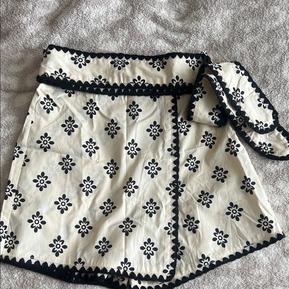 Black and White Floral Skirt
